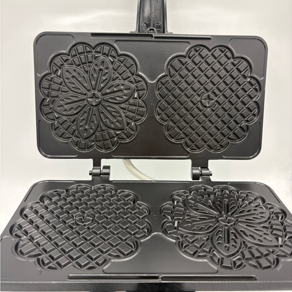 Non-Stick Black Pizzelle Maker